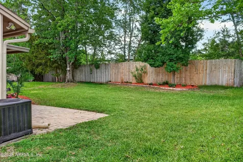 8137 Village Gate Court Jacksonville FL 32217