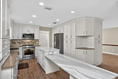 8137 Village Gate Court Jacksonville FL 32217