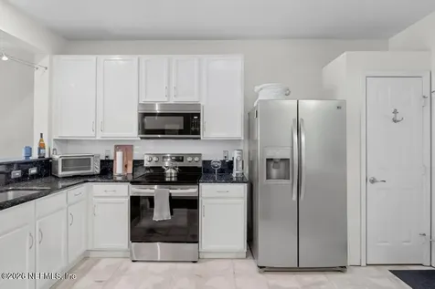 7990 Baymeadows Road E Jacksonville FL 32256