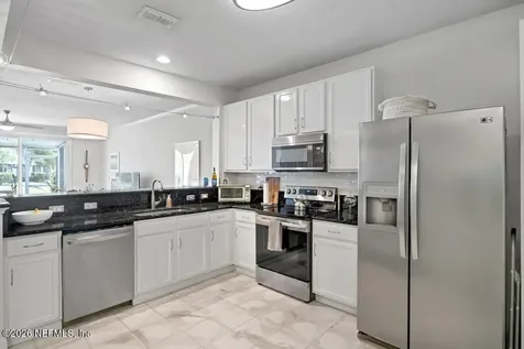 7990 Baymeadows Road E Jacksonville FL 32256