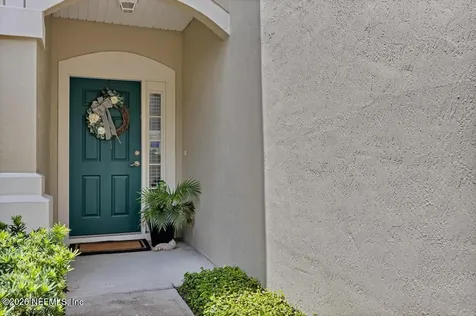 7990 Baymeadows Road E Jacksonville FL 32256