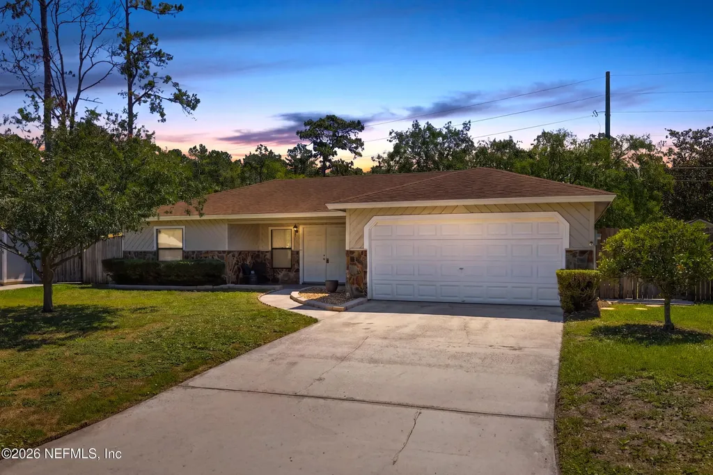 1820 Shannon Lake Drive Middleburg FL 32068