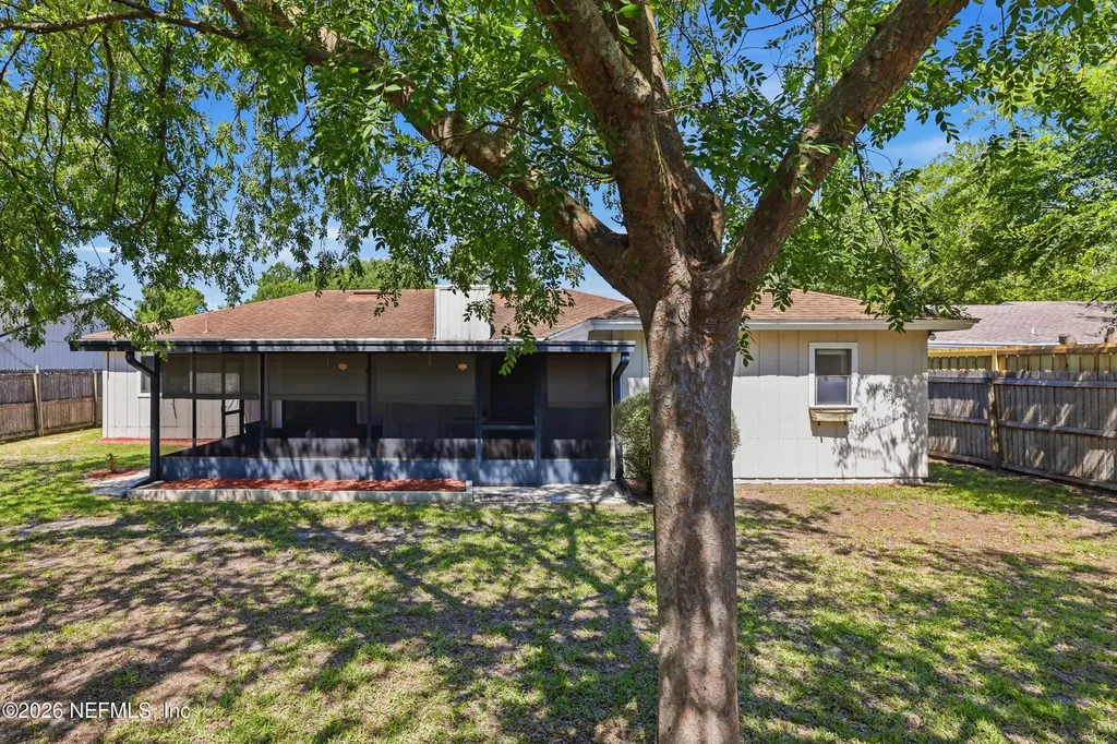 1820 Shannon Lake Drive Middleburg FL 32068