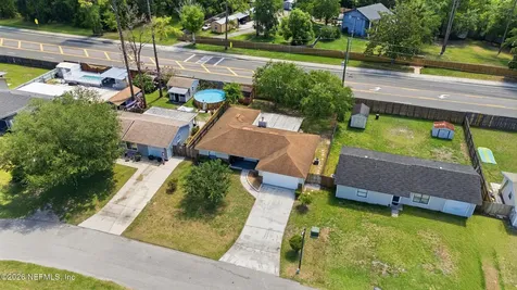 1820 Shannon Lake Drive Middleburg FL 32068