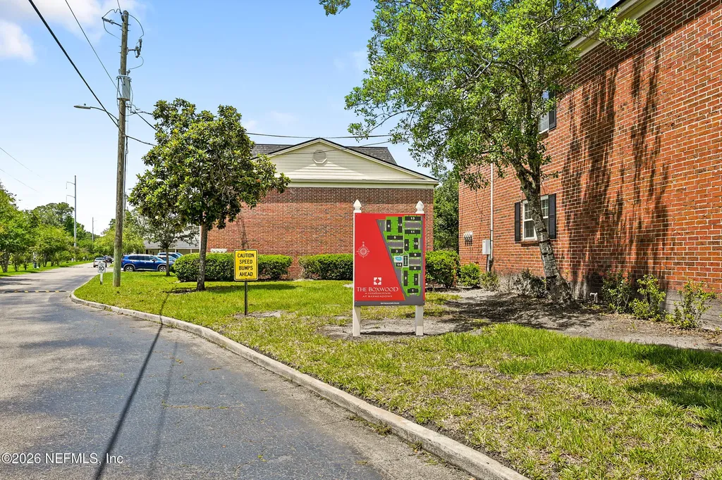 4915 Baymeadows Road Jacksonville FL 32217