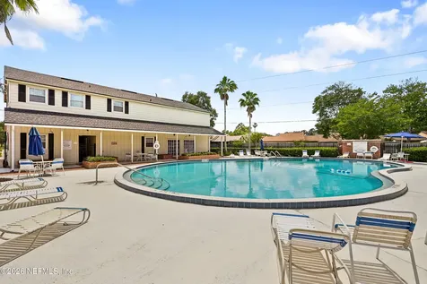 4915 Baymeadows Road Jacksonville FL 32217