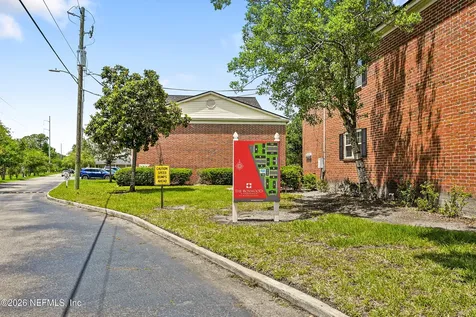 4915 Baymeadows Road Jacksonville FL 32217