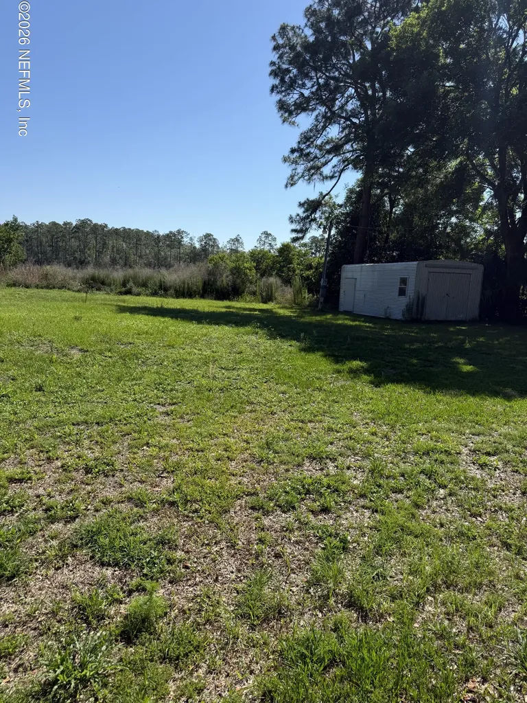 222 Lake Shore Road Interlachen FL 32148