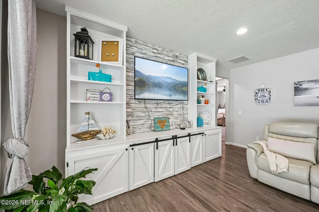 1919 Silo Oaks Place Middleburg FL 32068