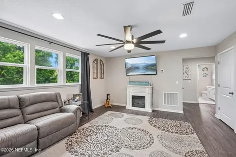 1919 Silo Oaks Place Middleburg FL 32068