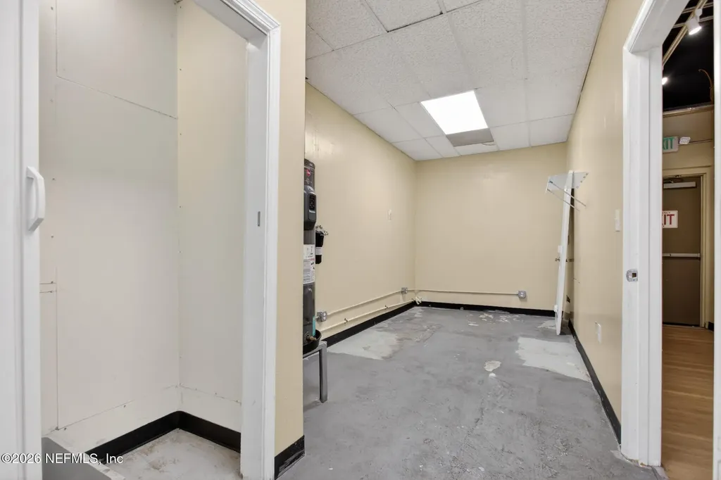 1301 Monument Road Jacksonville FL 32225