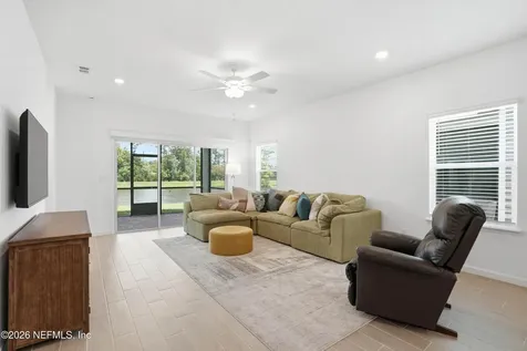 6883 Skinners Dairy Way Jacksonville FL 32217