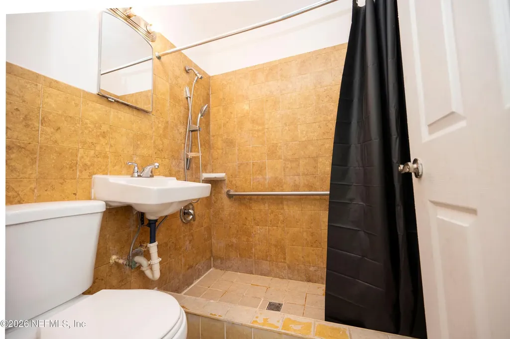 1494 8th Street W Jacksonville FL 32209