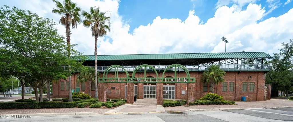 1494 8th Street W Jacksonville FL 32209
