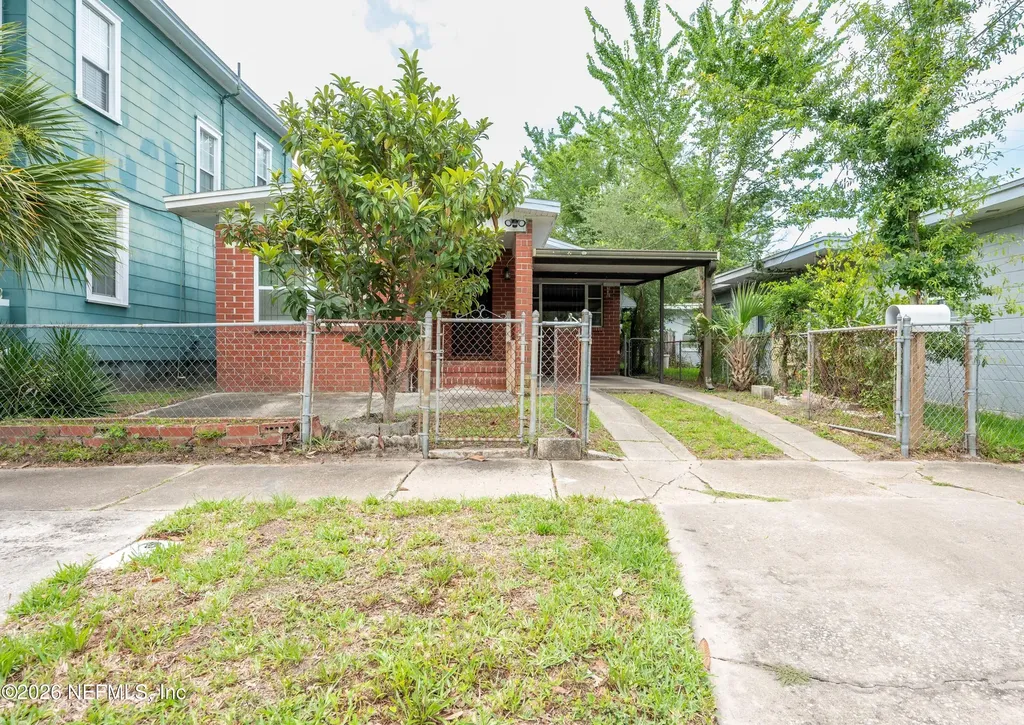 1494 8th Street W Jacksonville FL 32209