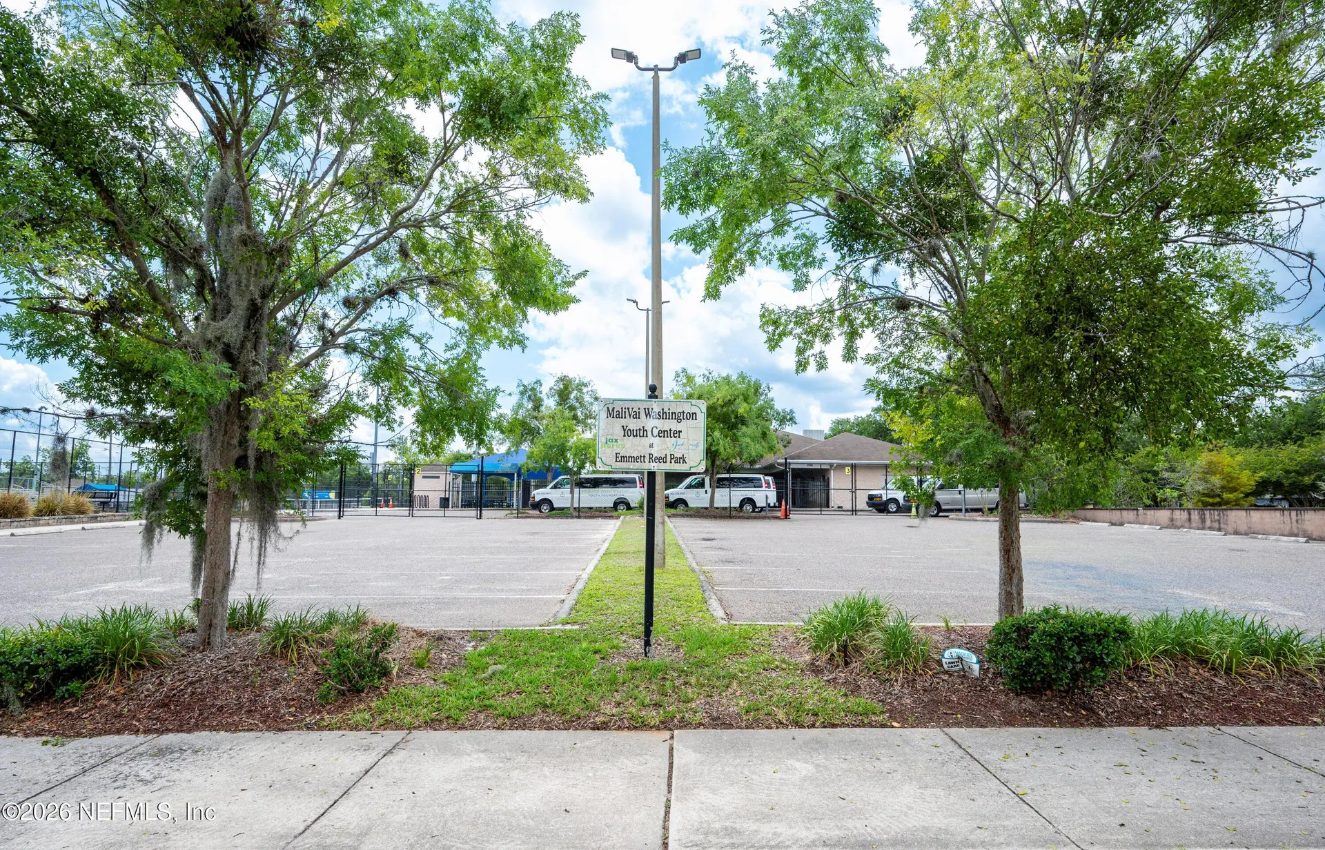 1494 8th Street W Jacksonville FL 32209