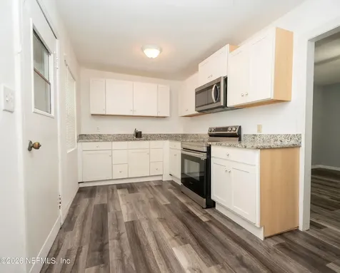1494 8th Street W Jacksonville FL 32209