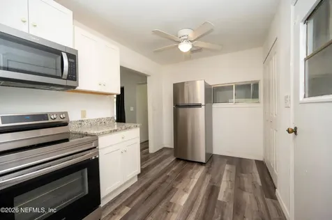 1494 8th Street W Jacksonville FL 32209