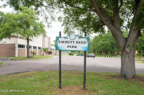 1494 8th Street W Jacksonville FL 32209