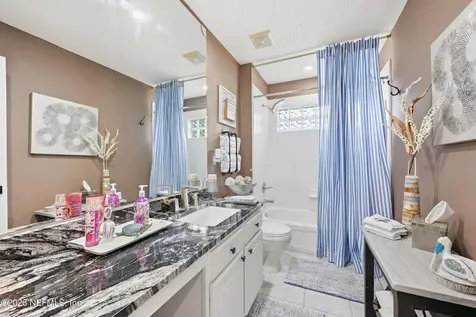 11443 Chase Meadows Drive N Jacksonville FL 32256