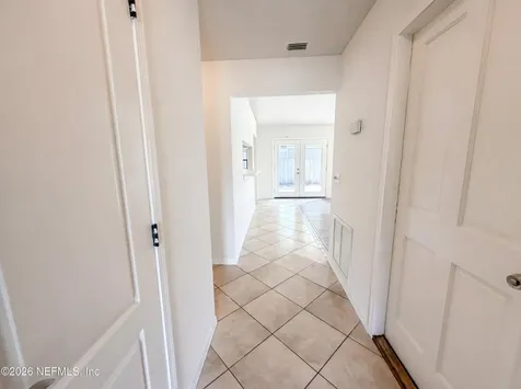3160 Bridgeview Drive Jacksonville FL 32216