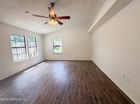 3160 Bridgeview Drive Jacksonville FL 32216