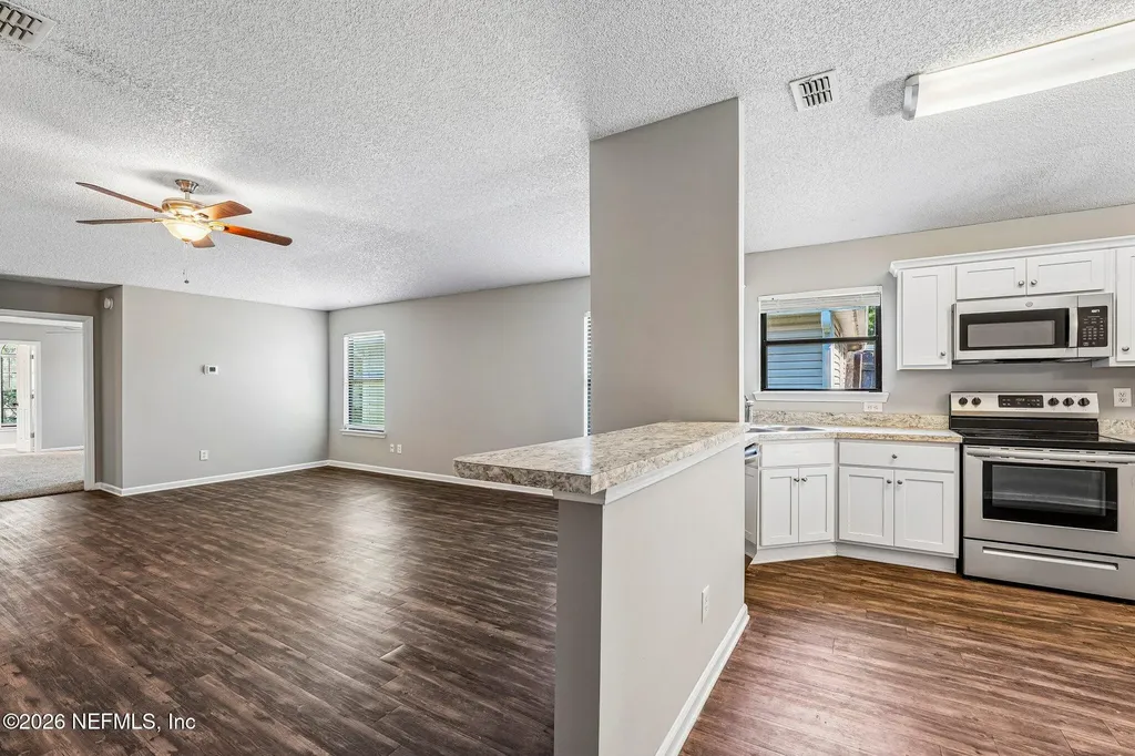 2815 Majestic Cypress Drive E Jacksonville FL 32233