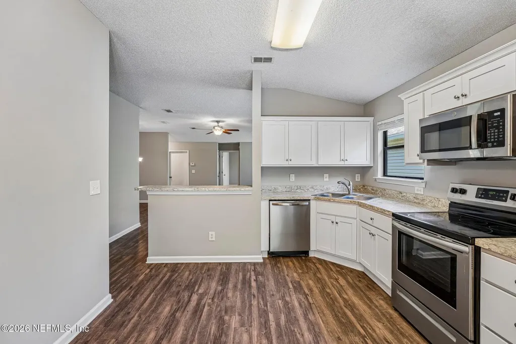 2815 Majestic Cypress Drive E Jacksonville FL 32233