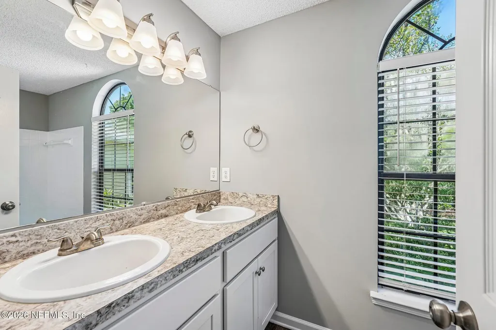 2815 Majestic Cypress Drive E Jacksonville FL 32233