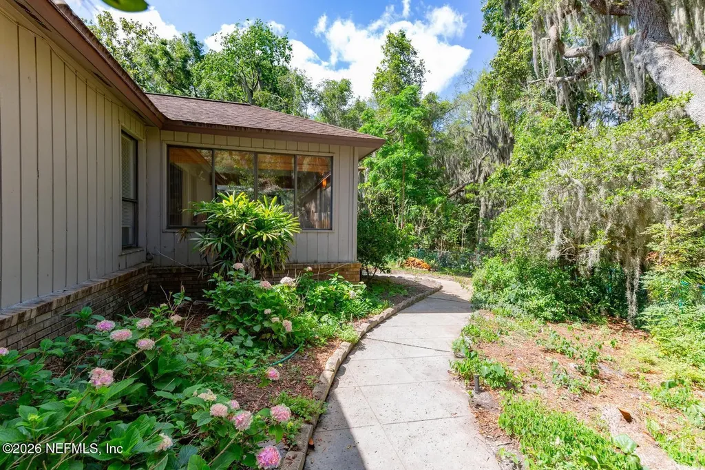 4276 Stratford Way Jacksonville FL 32225