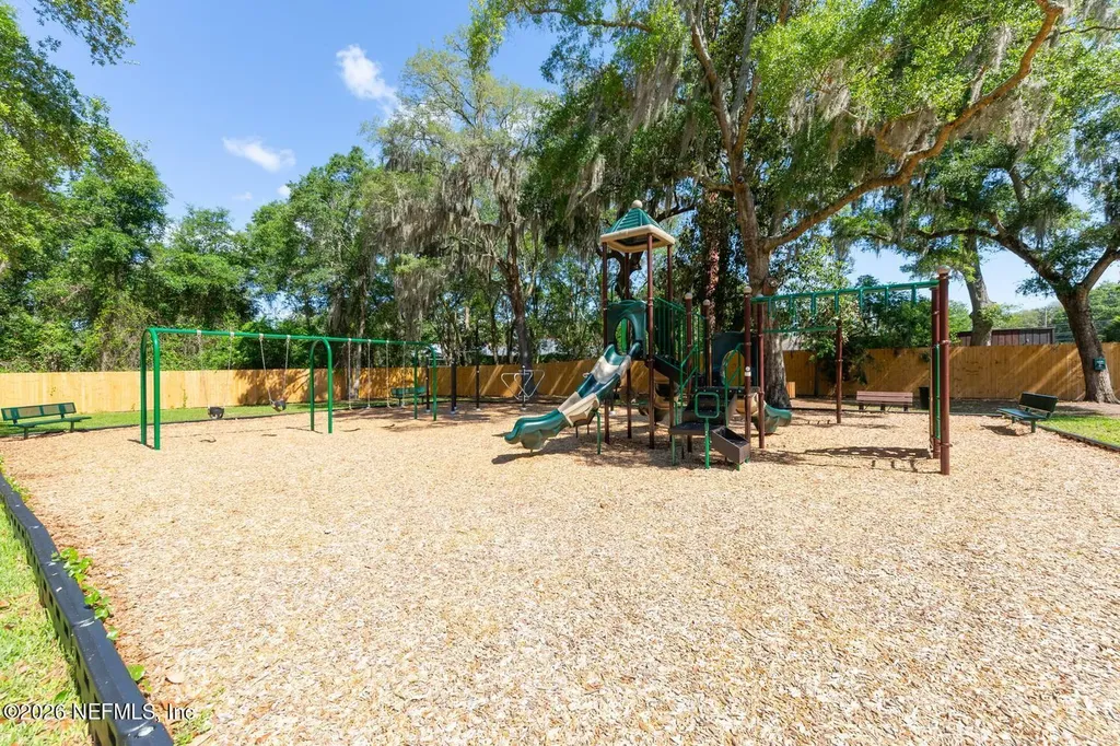4276 Stratford Way Jacksonville FL 32225