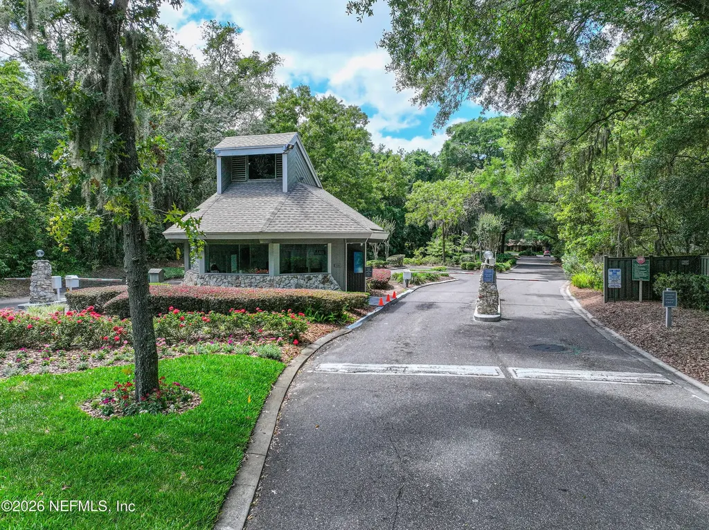4276 Stratford Way Jacksonville FL 32225
