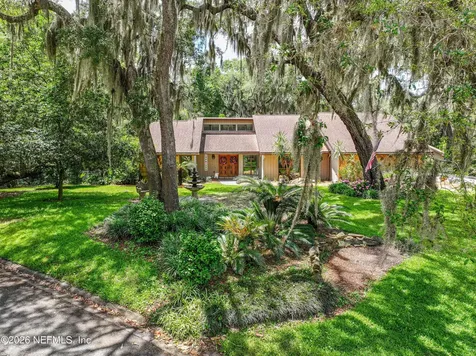 4276 Stratford Way Jacksonville FL 32225