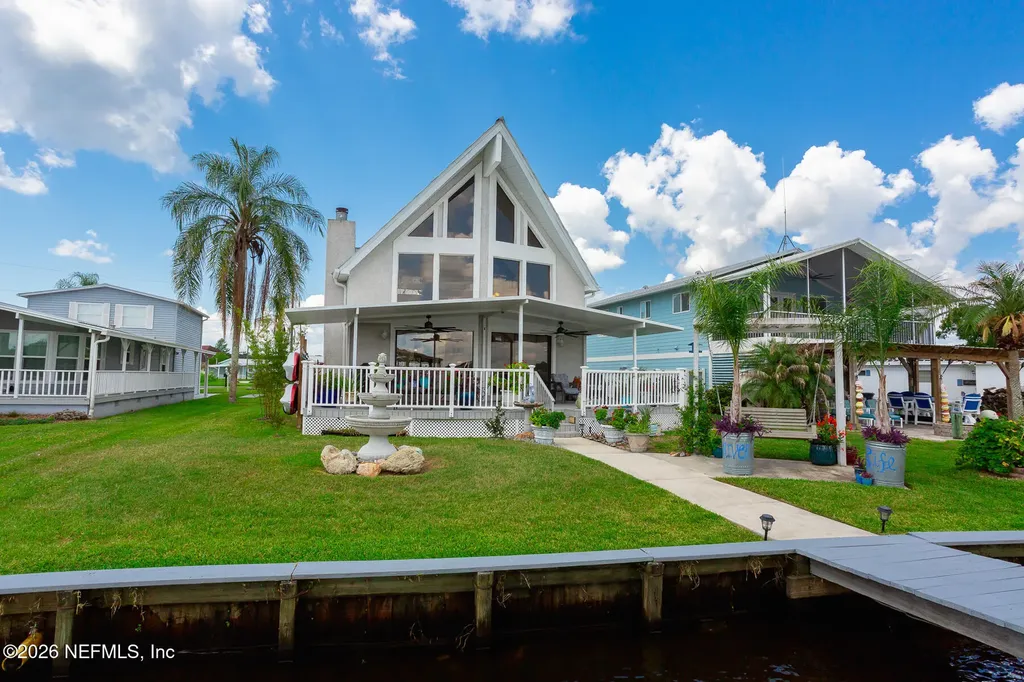 200 Sportsman Drive Welaka FL 32193
