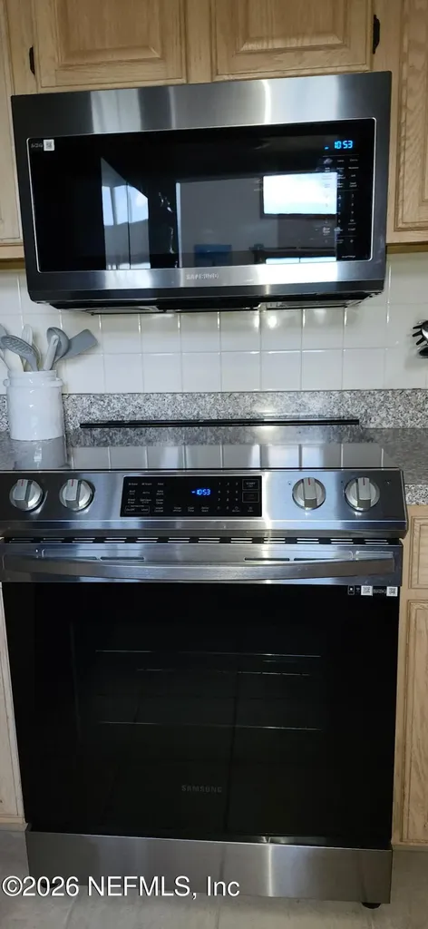 200 Sportsman Drive Welaka FL 32193