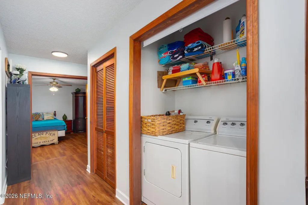 200 Sportsman Drive Welaka FL 32193