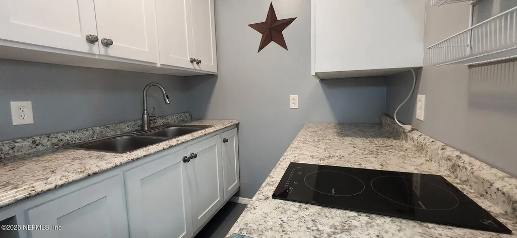 200 Sportsman Drive Welaka FL 32193