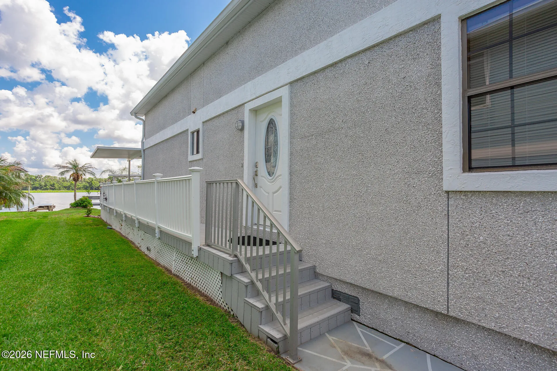 200 Sportsman Drive Welaka FL 32193