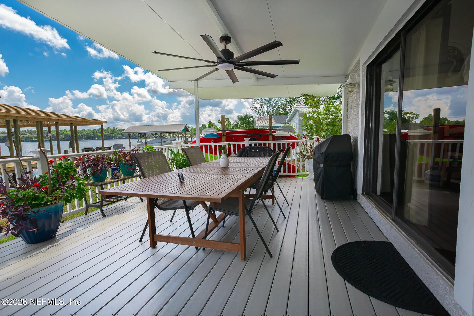 200 Sportsman Drive Welaka FL 32193