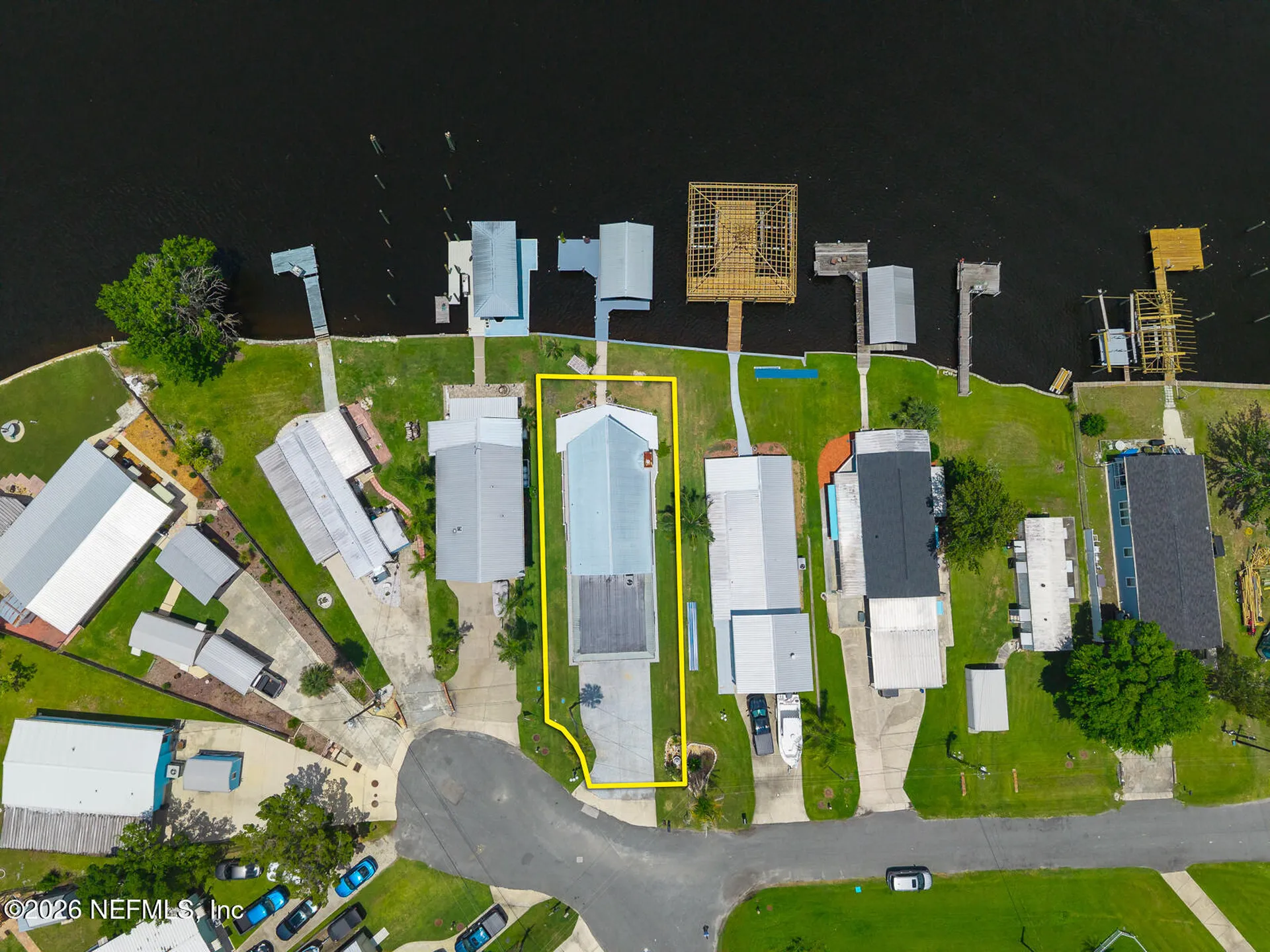 200 Sportsman Drive Welaka FL 32193