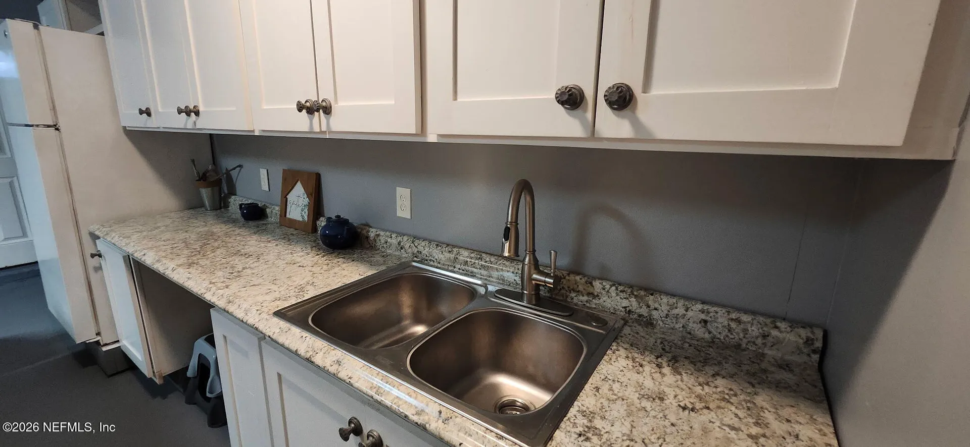 200 Sportsman Drive Welaka FL 32193