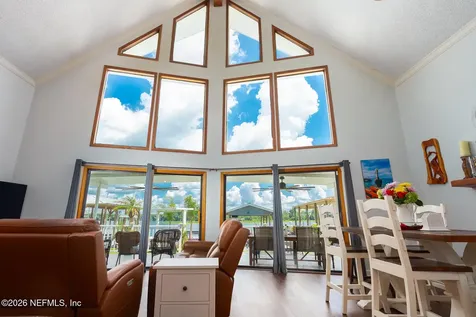 200 Sportsman Drive Welaka FL 32193