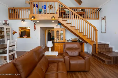200 Sportsman Drive Welaka FL 32193