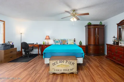 200 Sportsman Drive Welaka FL 32193
