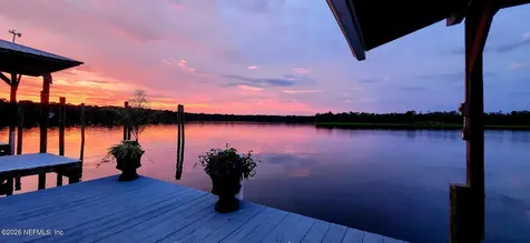 200 Sportsman Drive Welaka FL 32193