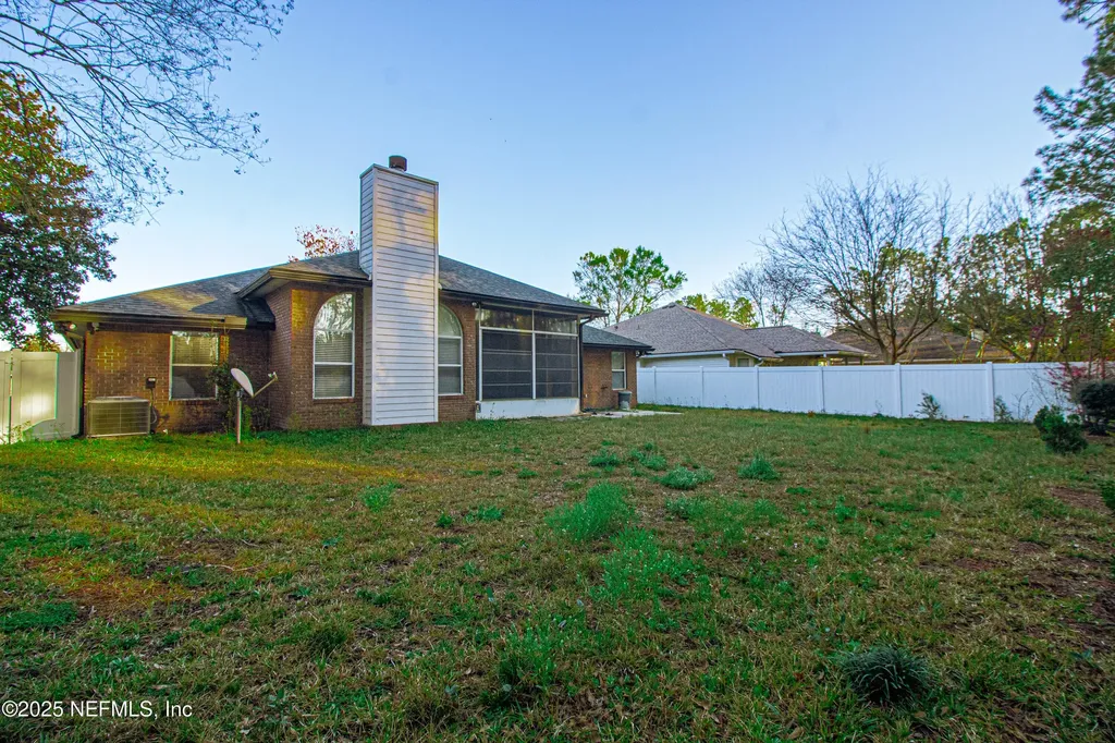8146 Leafcrest Drive Jacksonville FL 32244