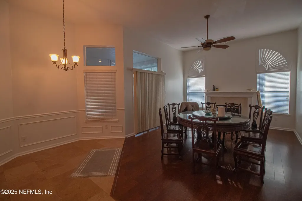 8146 Leafcrest Drive Jacksonville FL 32244