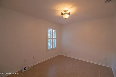 8146 Leafcrest Drive Jacksonville FL 32244