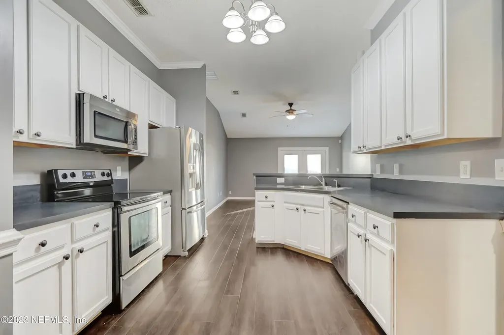 8023 Tuxford Lane Jacksonville FL 32244