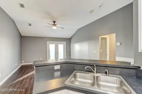 8023 Tuxford Lane Jacksonville FL 32244